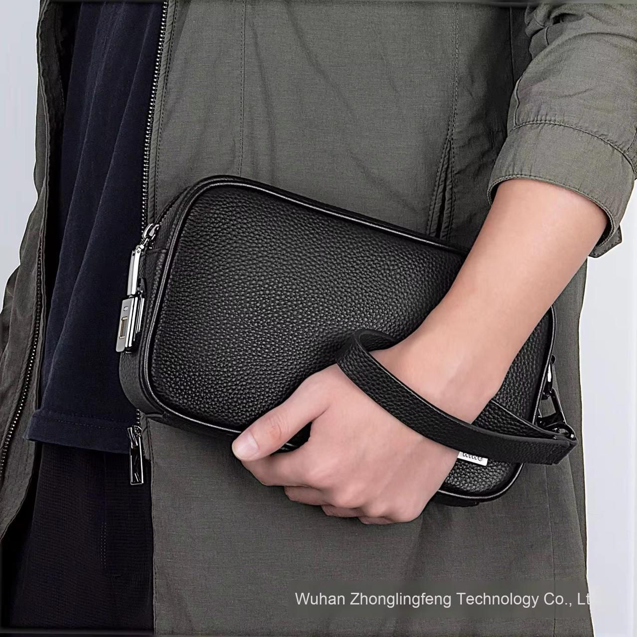 53AB76E9-9B1B-4961-A3EA-36CFE6D48F72