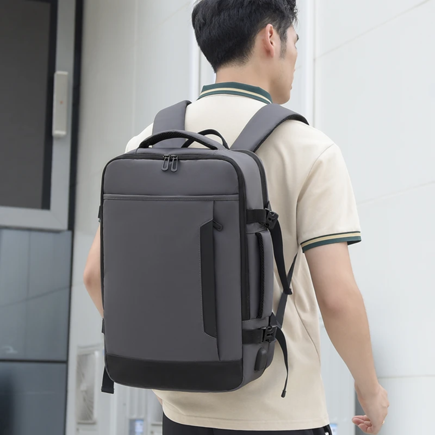 18-inch Expandable Backpack #8856